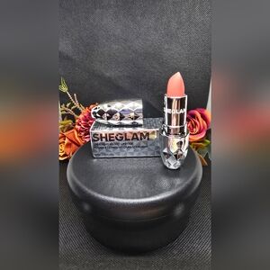 NEW! SHEGLAM Nude Velvet Matte Lipstick “Beach Babe” 💄